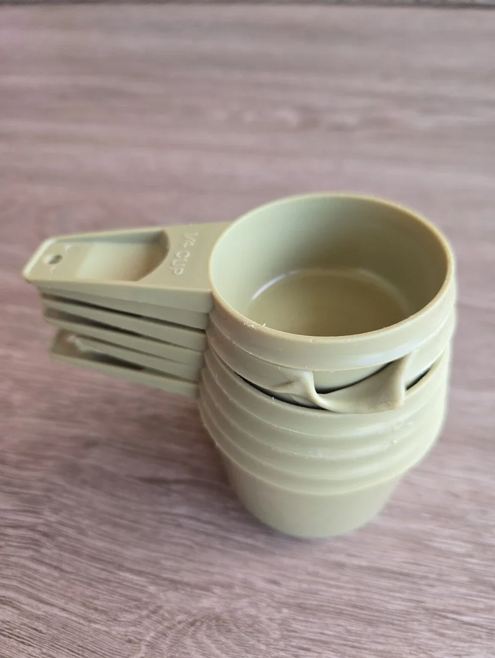 Vintage Tupperware Avocado Green Measuring Cups Set Retro 70s Nesting
